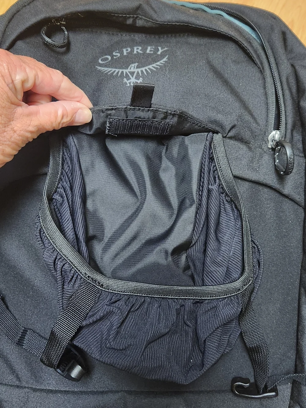 OSPREY Metron 24 Backpack in Black